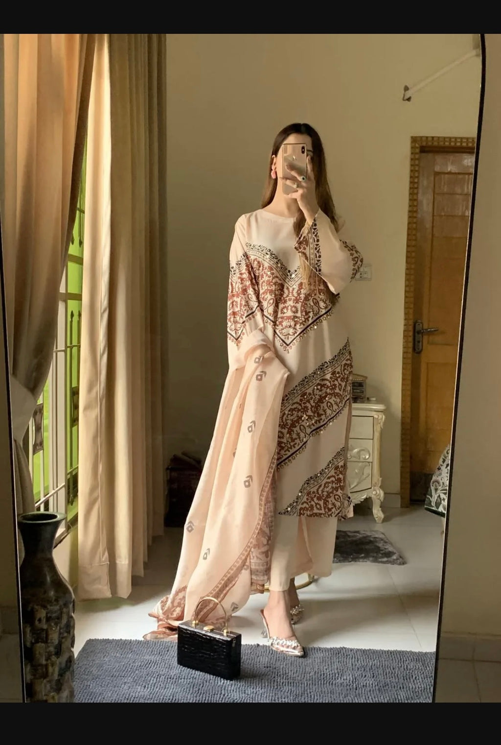 3 Pcs Women's Stiched Arabic Lawn Printed Suit (Karishma)