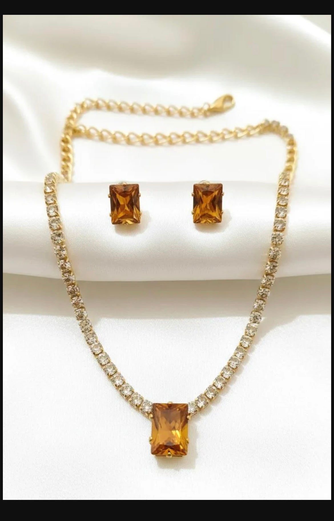 Red Crystal Pendant 3 pcs Alloy Gold Chain Earings