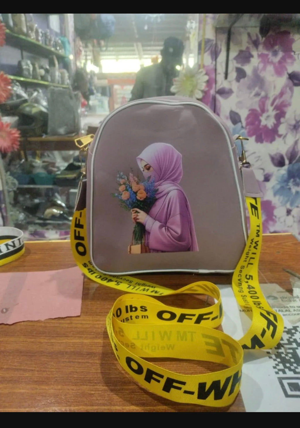 Girls Rexine Printed Cross Body New In Market