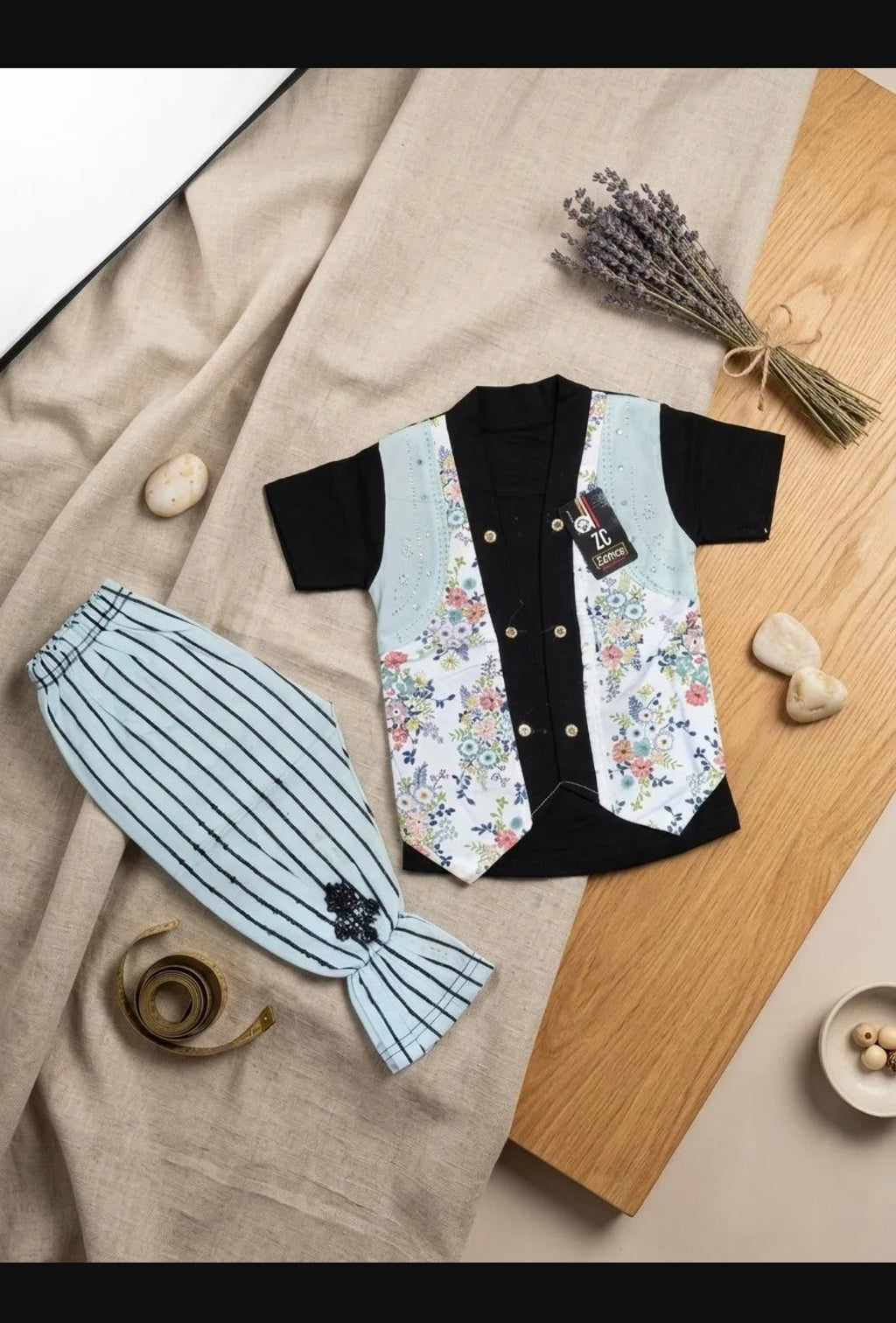 2 Pcs Girls Summer Collection Printed Shirt Nd Trouser Set