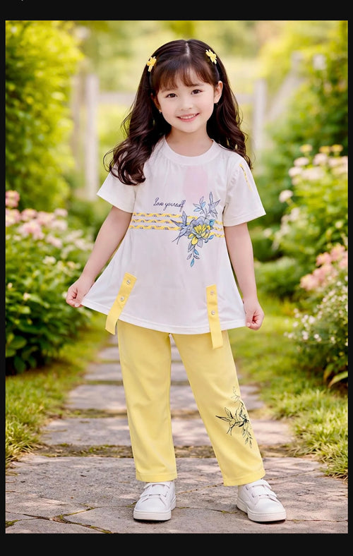 2 Pcs Girl's Chaina Stuff Printed Random Color Set