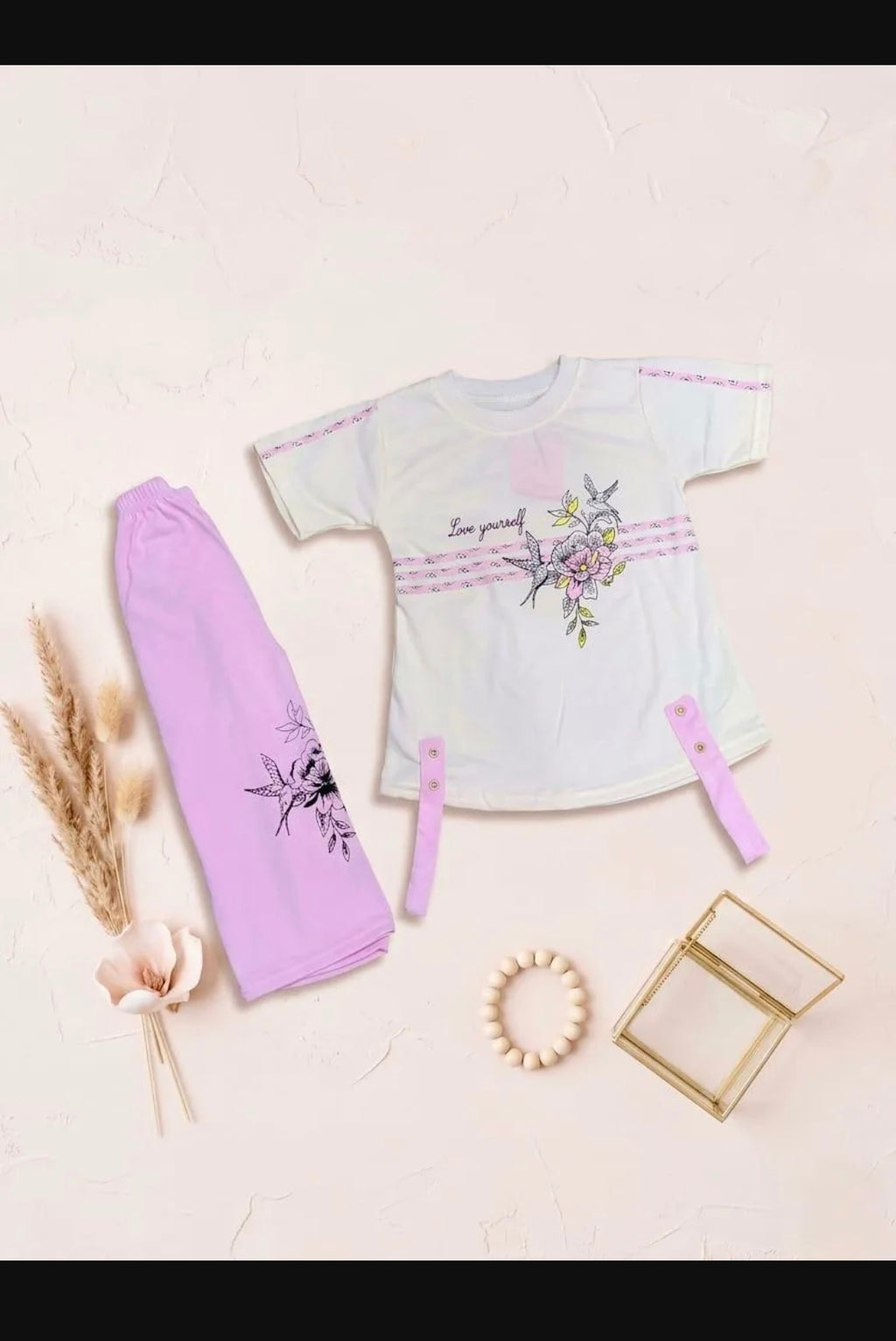 2 Pcs Girl's Chaina Stuff Printed Random Color Set